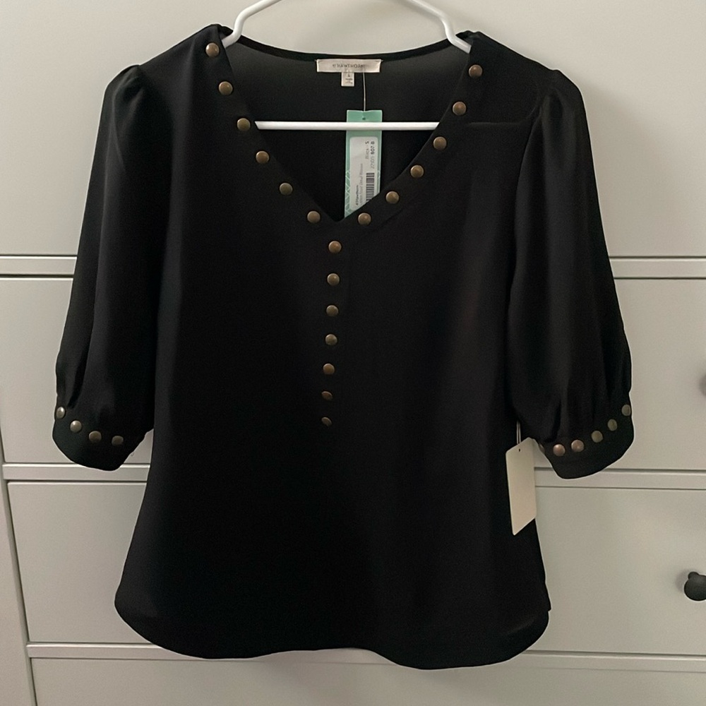 New black blouse